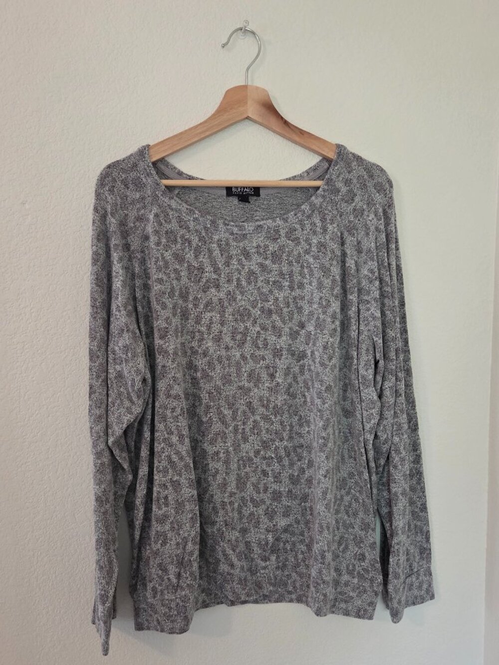 Women's Gray Leopard Print Sweater